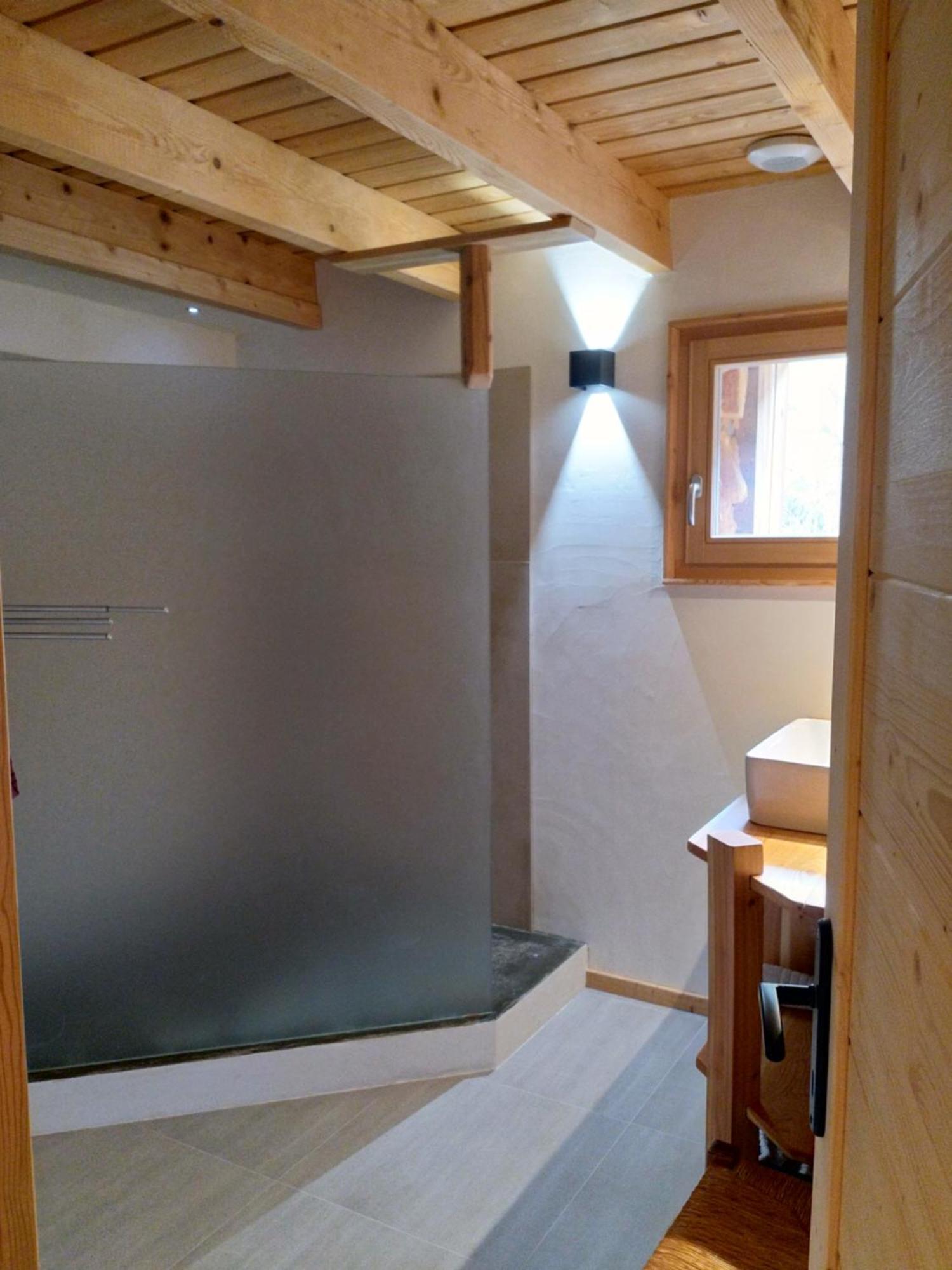 Appartement Le Grenier Du Roux à Abriès Extérieur photo