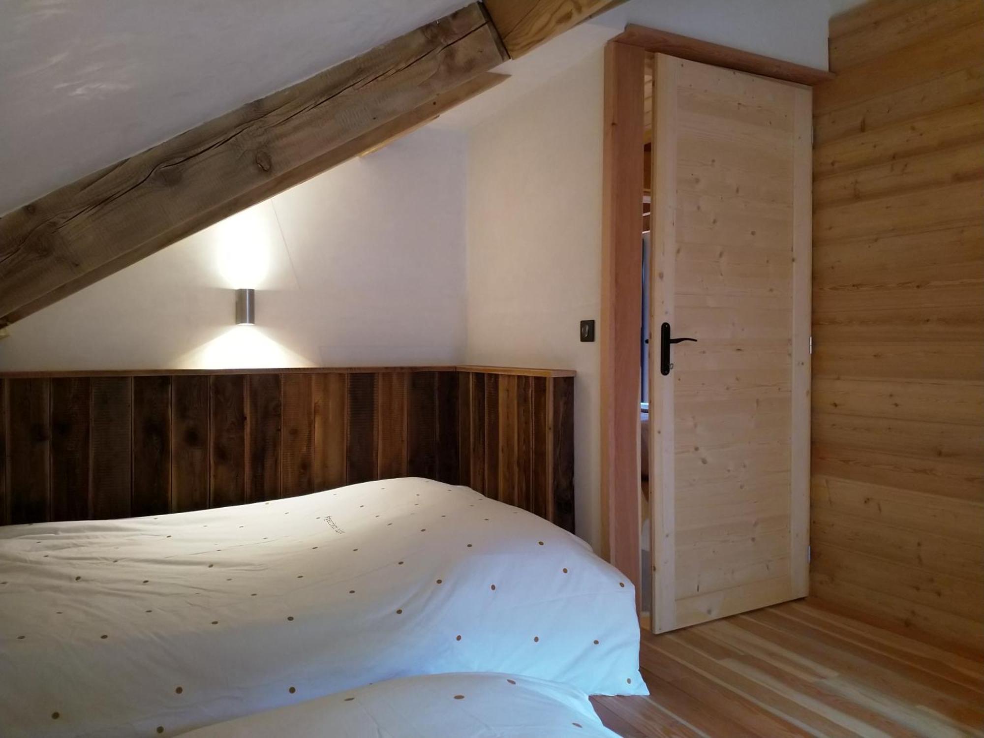 Appartement Le Grenier Du Roux à Abriès Extérieur photo