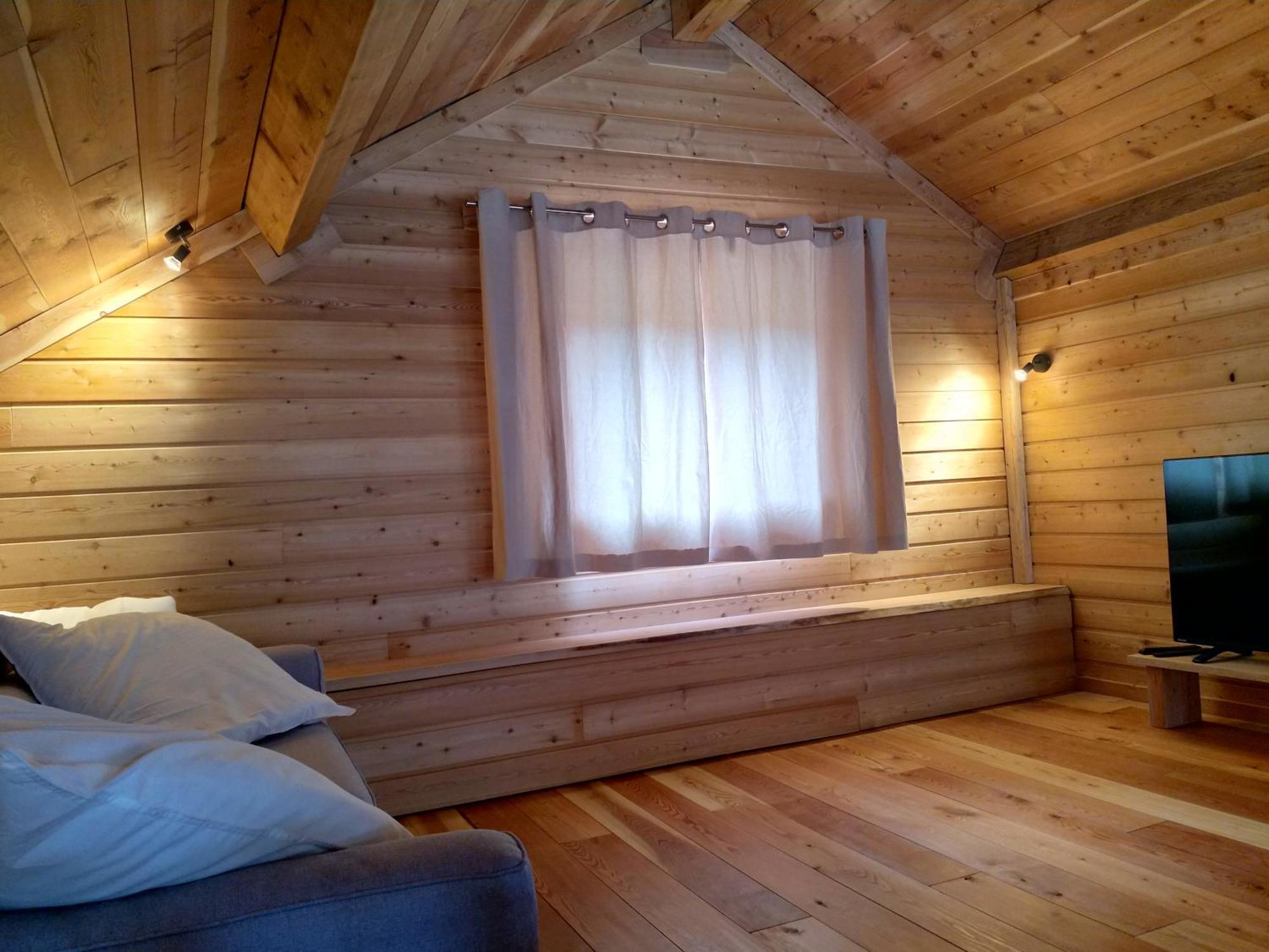 Appartement Le Grenier Du Roux à Abriès Extérieur photo